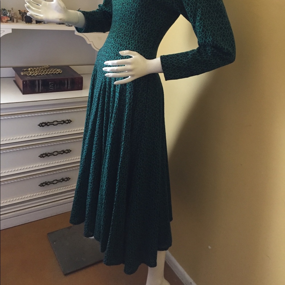Vintage Alison Peters Green and black dress. - Picture 4 of 7